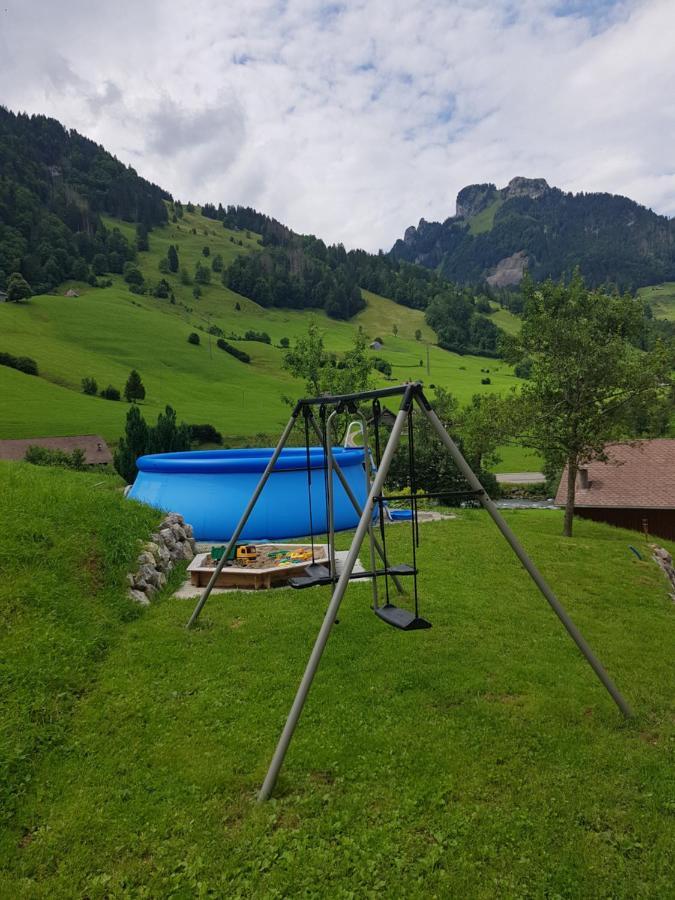 Ferien Im Gugger Lägenhet Nesslau Exteriör bild